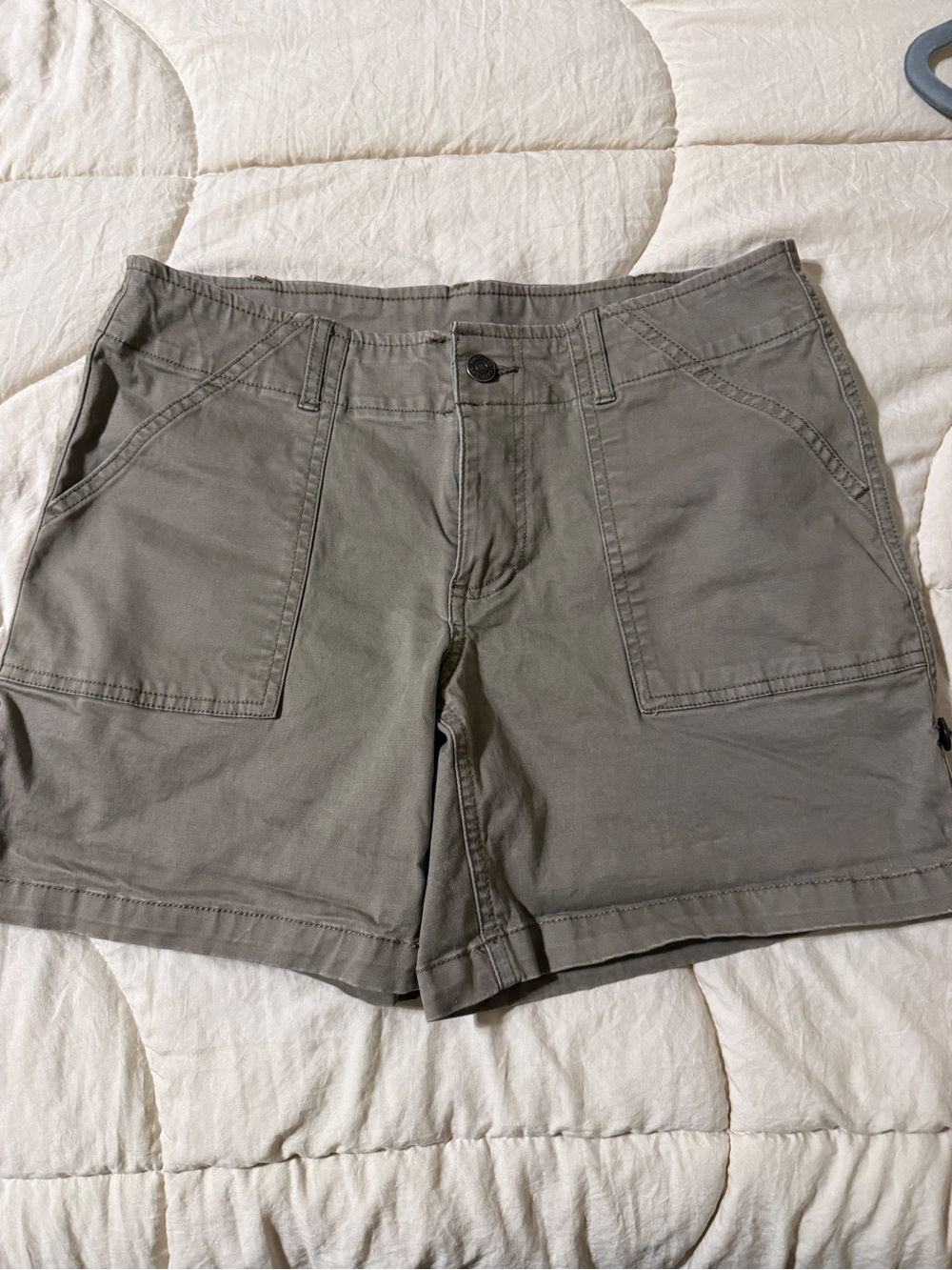 Magellan Outdoors Women's Light Olive Utility Shorts, 6